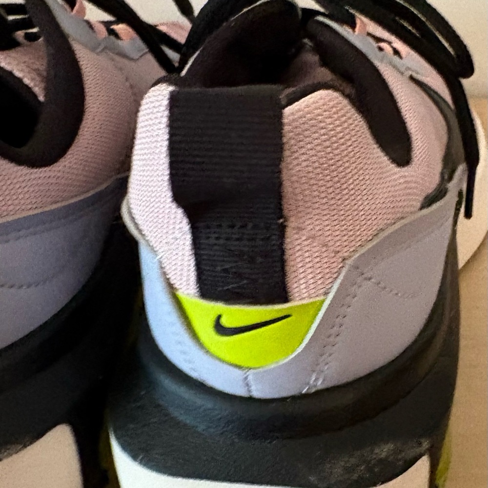Women's Air Max Verona Plum Chalk Size 7 - Picture 4 of 11